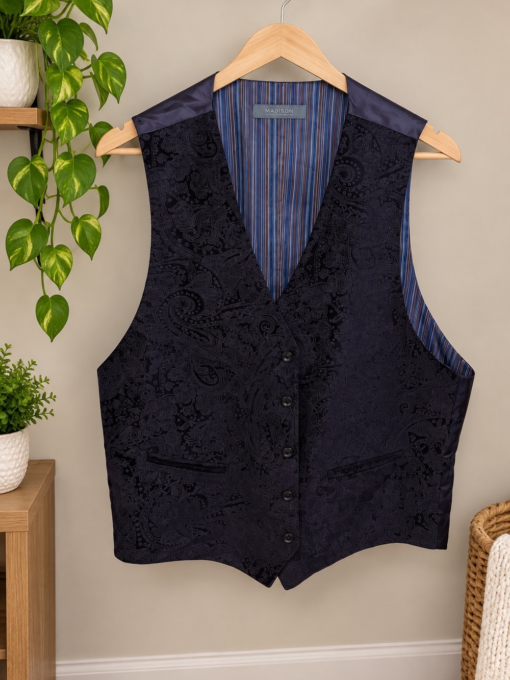 Madison Men’s 44R Paisley Jacquard Suit Vest Formal Waistcoat Purple Black